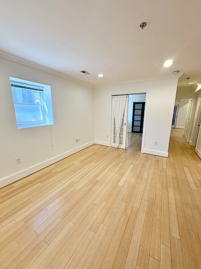 Photo - 1663 Newton St NW Unidad 1