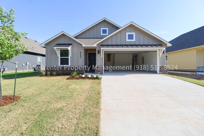 Building Photo - Stunning New Construction Home 4 Bed 2 Bath Broken Arrow