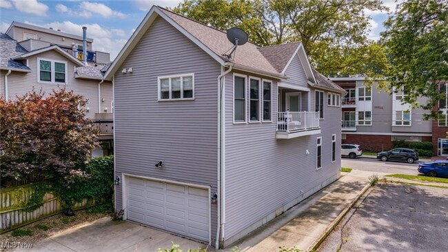 Building Photo - 1455 W 32nd St Rental