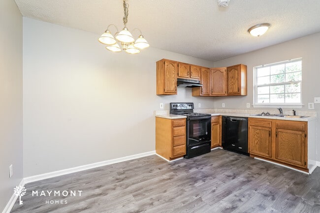 Photo - 1350 Woodruff Glen Dr