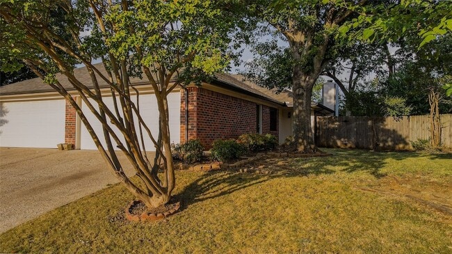 Photo - 6616 Parkview Ln