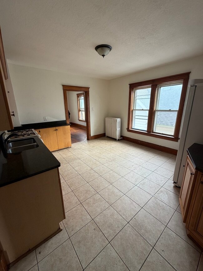 kitchen - 1910 Lasalle St Unit 1910 LaSalle st