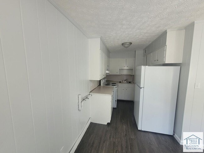 Photo - 315 Spring Dr