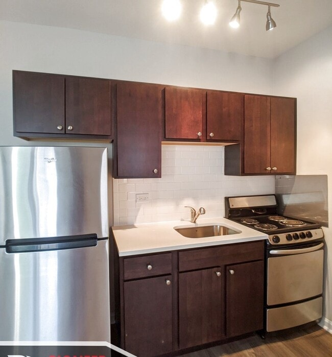 Photo - 1627 N Humboldt Blvd