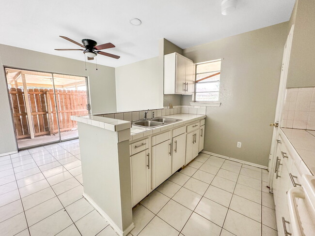 Photo - "Charming 2-Bed, 2-Bath Retreat in McAllen's Heart – 1,212 Sq Ft of Comfort!"