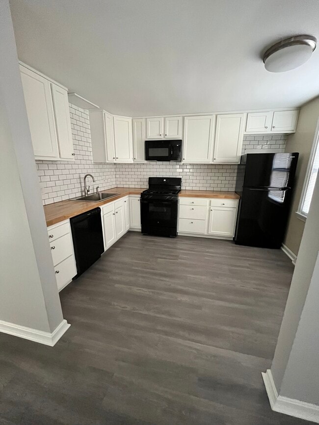 Photo - 5023 Forest Park Pl Unit 5023