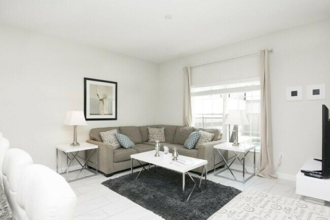 Photo - 4807 Clock Tower Dr