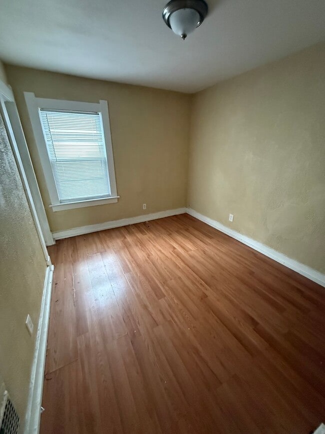 Photo - 3805 Hoiles Ave