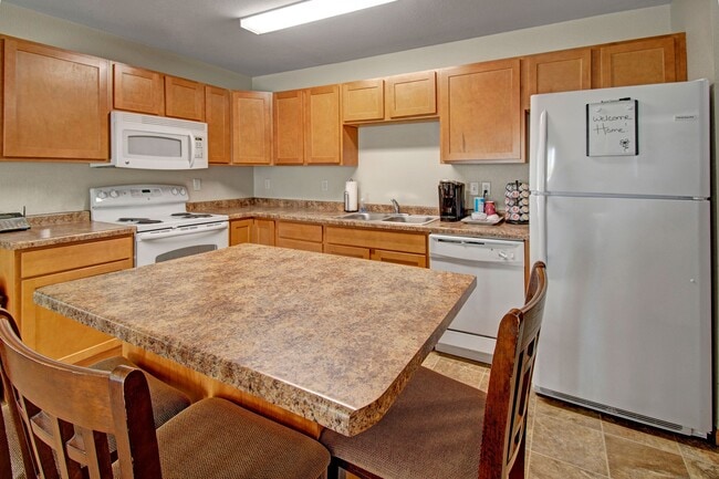Kitchen at Roosevelt East Apartment Homes - Roosevelt East