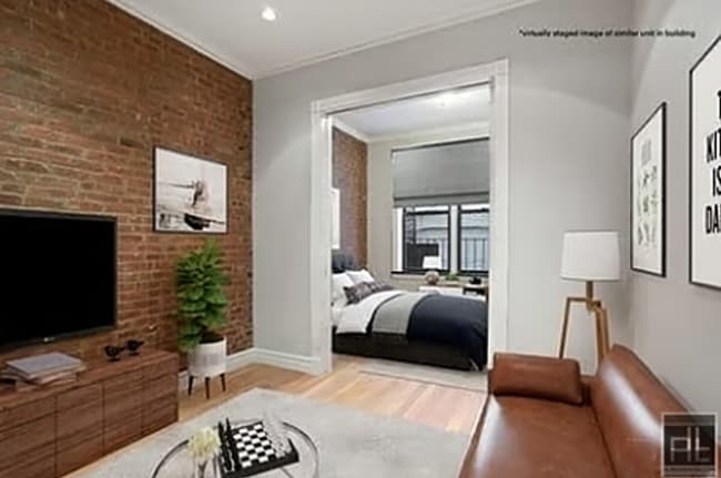 Building Photo - E 25TH ST. Unit 4F