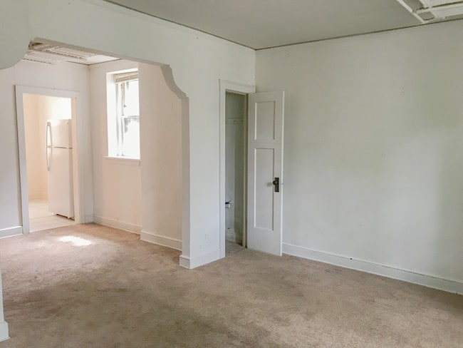 Photo - 2562 Prospect