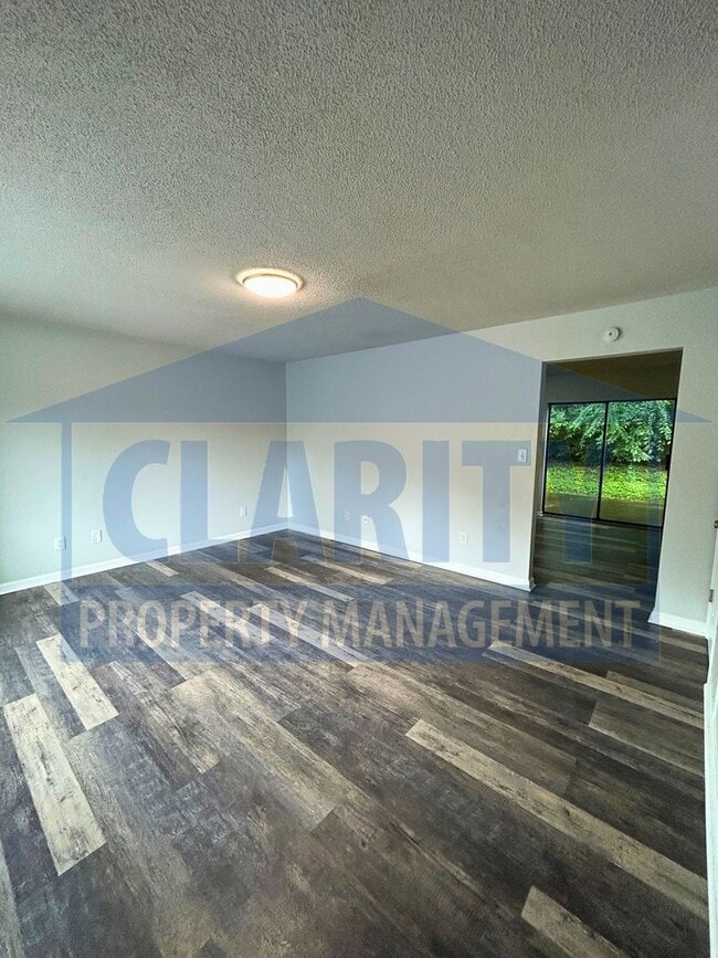 Photo - Excellent CLEVELAND NW location!
