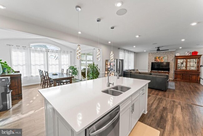 Photo - 7810 Bexley Ln
