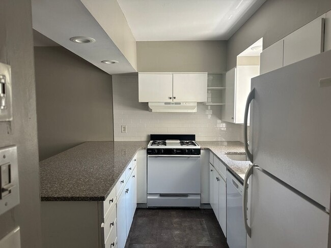Photo - Delancey Street Unidad Second Floor