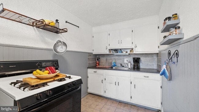 Photo - 305 N Bishop Ave