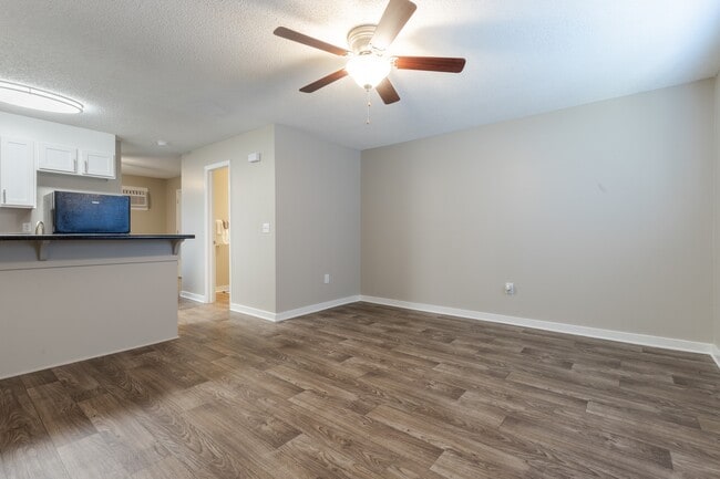 Photo - Crestview Huntington