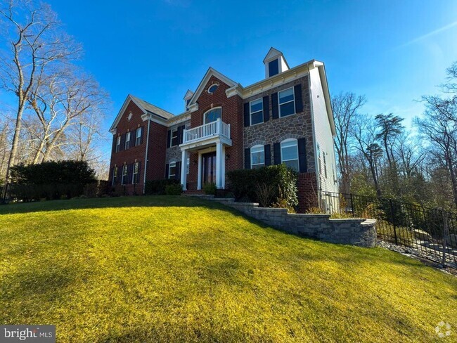 Building Photo - 16001 Taylerton Ln Rental