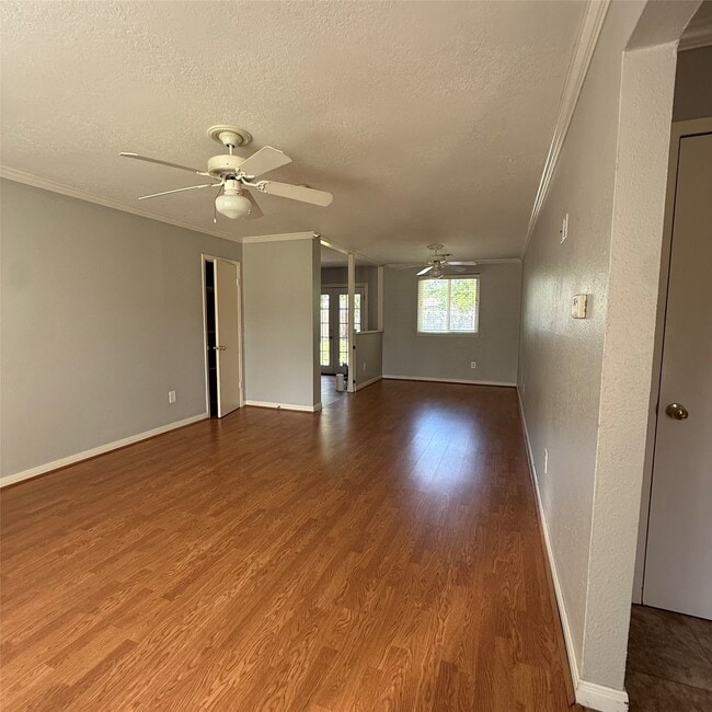 509 Avondale Ln