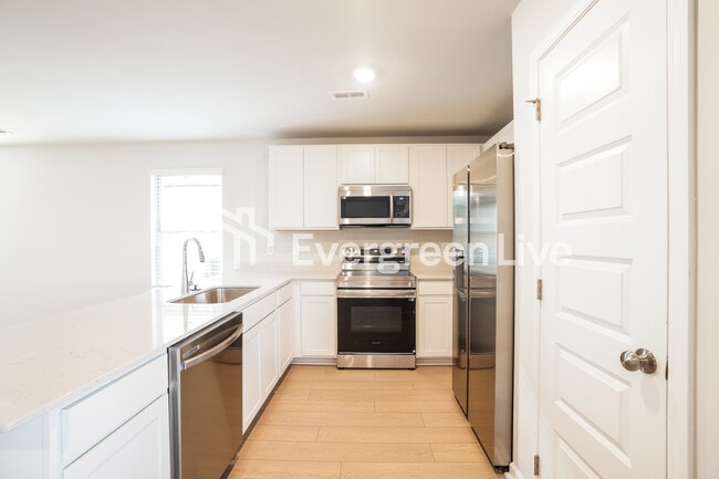 Photo - 17759 TIPPER LN