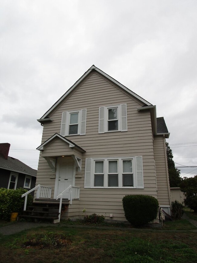 Building Photo - 3431 Rockefeller Ave Unit Rockefeller Avenue, 3431,  2