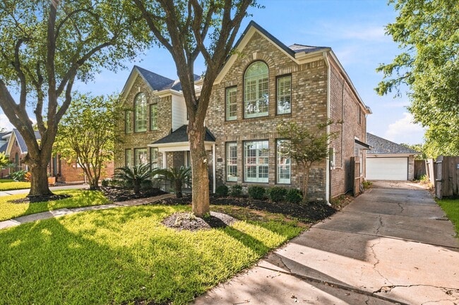 Photo - 4704 Broadmoor Dr