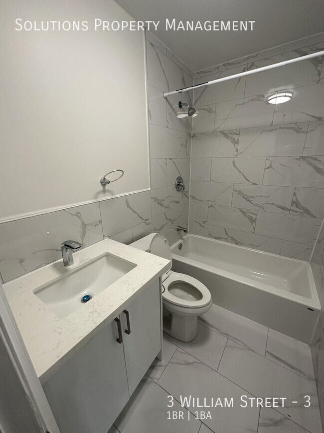 Photo - Bright Beautiful 1 Bedroom Unit 3