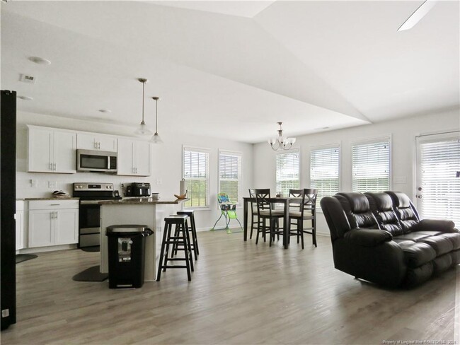 Photo - 751 Wallace McLean Rd