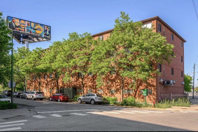 Photo - 2453 S Archer Ave Unit 2Br 1Bath Condo for Rent