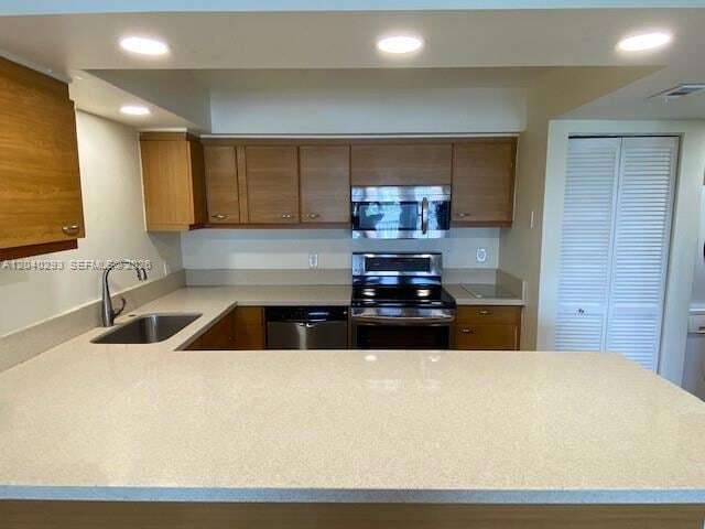 Photo - 520 Orton Ave Unidad 503