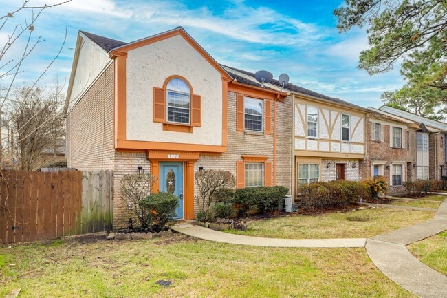 Photo - 17114 Beaver Springs Dr Unit 8