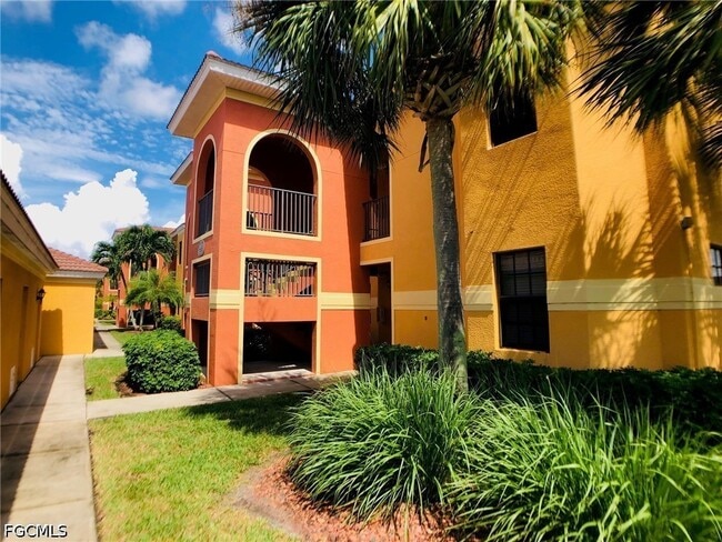 Building Photo - 13780 Julias Way Unit 1012
