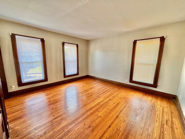 Photo - 2639 Northwestern Pkwy Unit 1