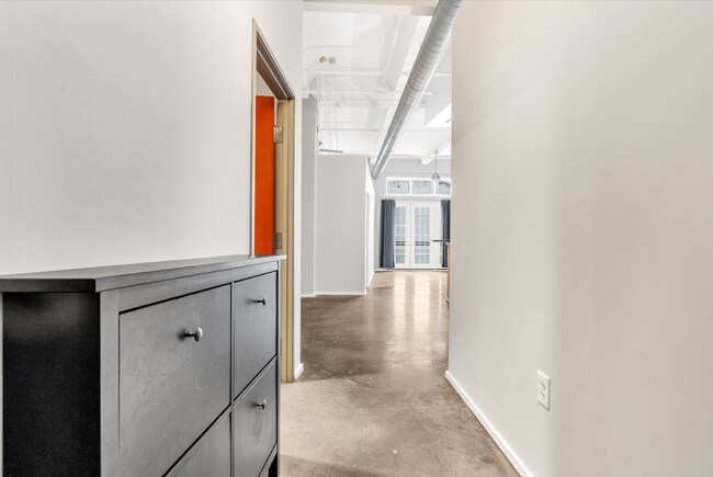 Photo - Downtown St. Louis Condo for Rent - Meridian Building Unidad 811