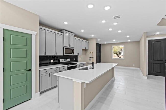 Photo - 17503 Panorama Dr