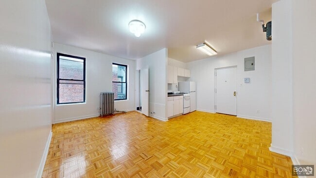 Building Photo - 369 Broome St Unit 5 Rental