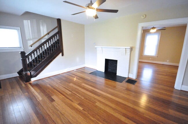 Photo - 1504 Hamlet St