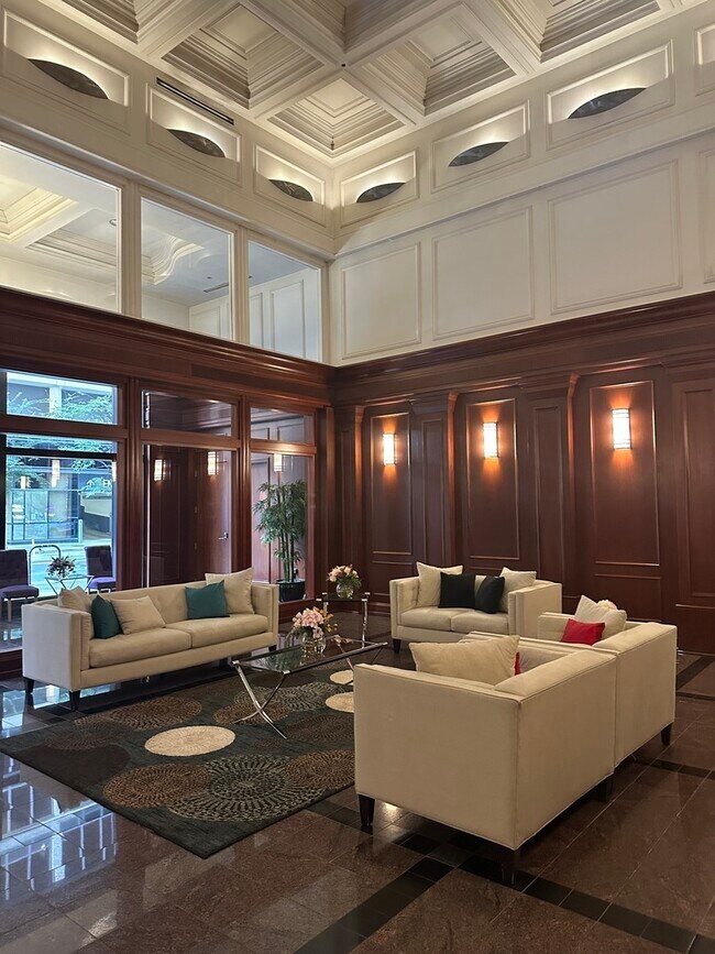 Photo - 212 W Washington St Unidad 1002