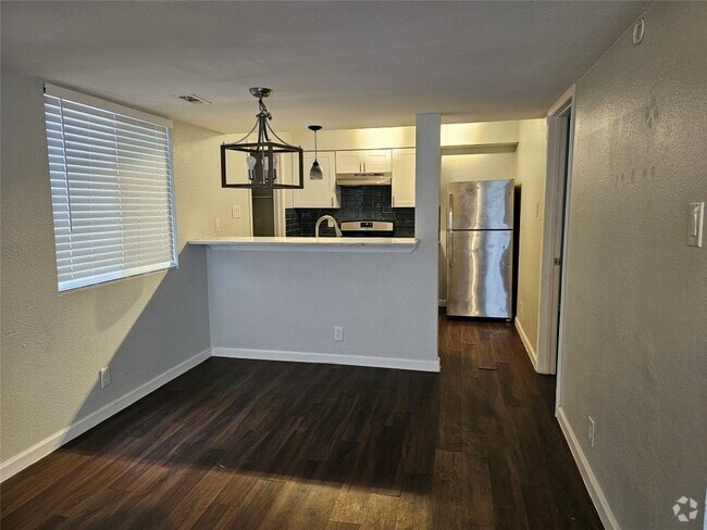 Building Photo - 2110 Oak Motte Ln Rental