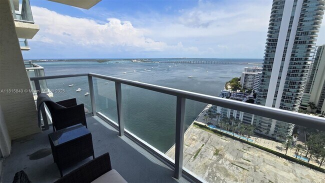 Photo - 1155 Brickell Bay Dr Unidad 2507 Rental