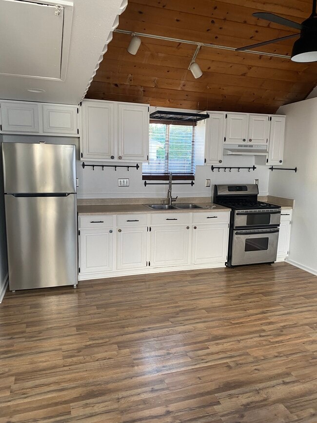 Building Photo - 48 San Clemente St Unit 48A San Clemente