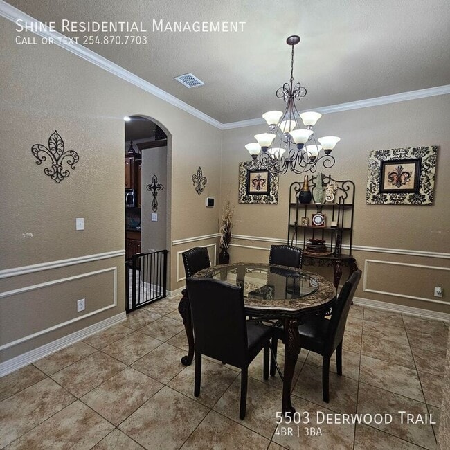 Photo - 5503 Deerwood Trail