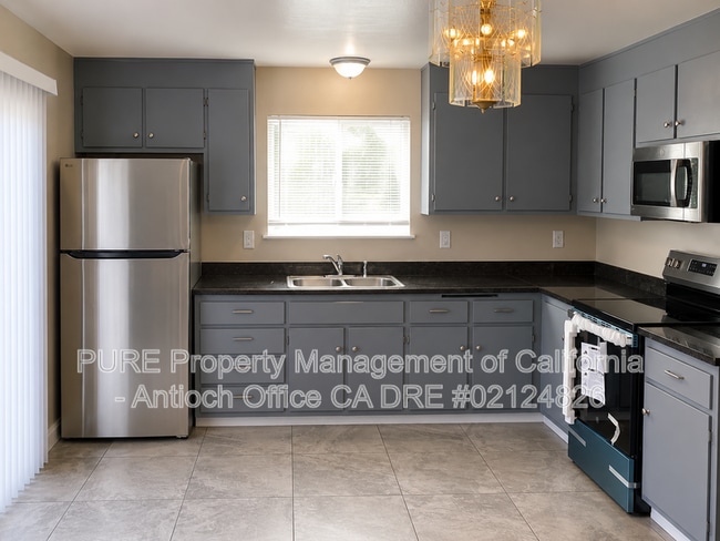 Building Photo - 1609 Cavallo Rd