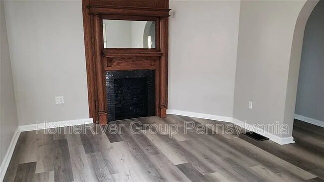 Photo - 806 Cowan Ave