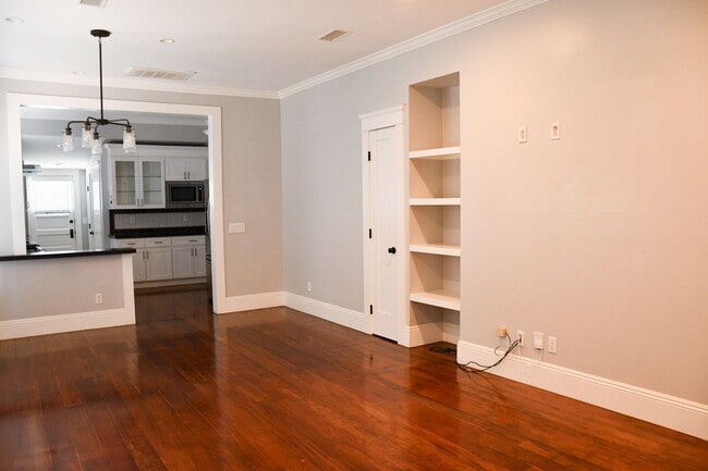 Photo - Grand (264-268) North Unit Grand (268) North
