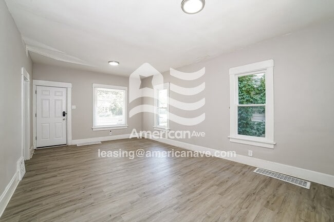 Photo - 906 W Virginia Ave