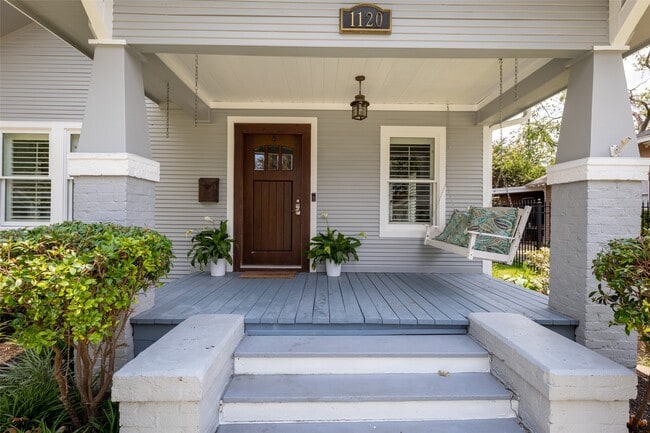 Photo - 1120 Winston St