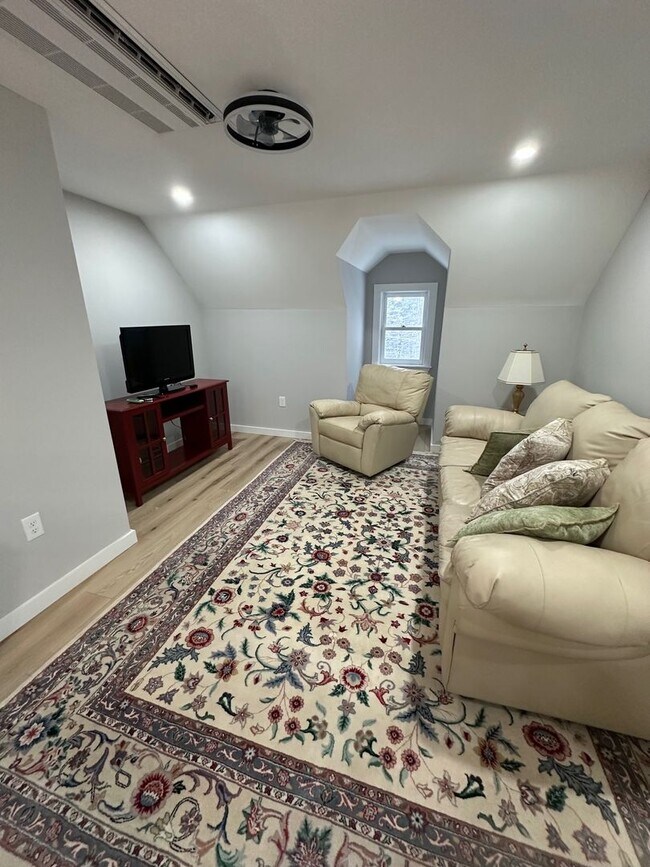 Photo - 89 Middle Winchendon Rd Unit 1