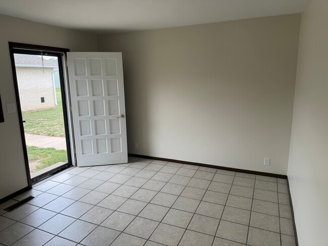 Photo - 3404 Ridgewood Dr