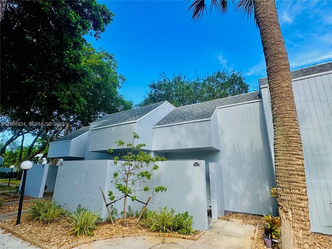 Photo - 33 Deer Creek Rd Unit D103