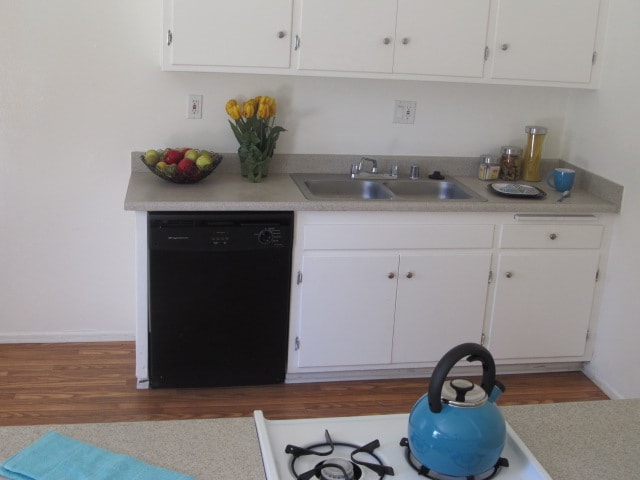 Photo - Country Club Apartments